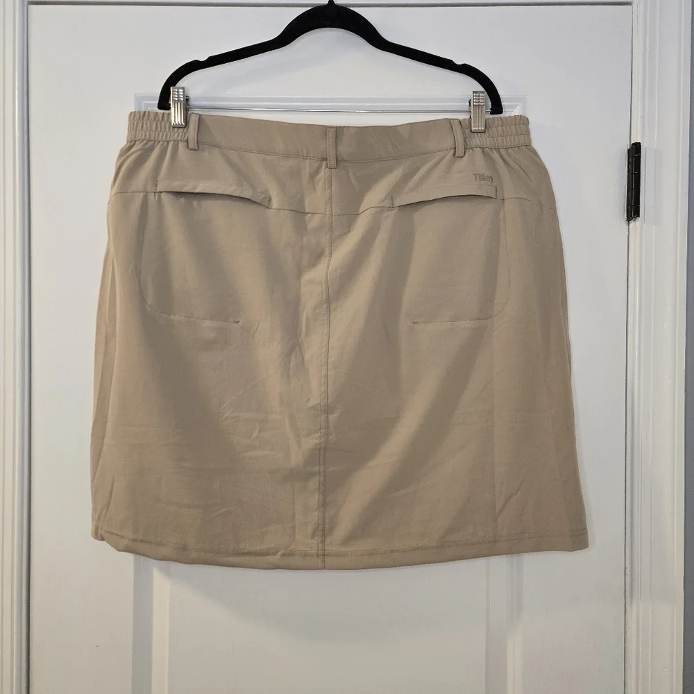 Tilley Ladies Tan Trek Skort With Stretch Ripstop Material Size XXL
